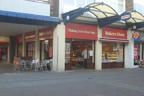 M & H Robinson photo 1